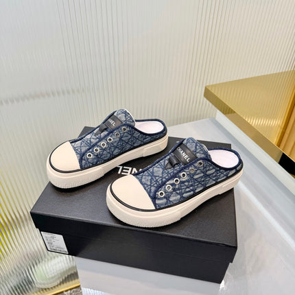CHANEL 26S MULE SNEAKERS IN NAVY BLUE DIAMOND-PATTERNED WOVEN DENIM FABRIC