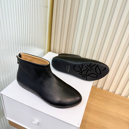 LOEWE 26S FLAT ANKLE BOOTS IN BLACK SMOOTH CALFSKIN