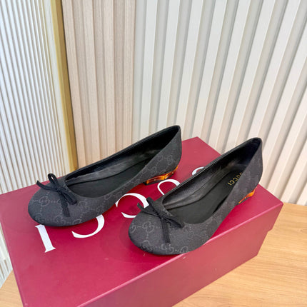 GUCCI 26S BALLET FLATS IN BLACK GG CANVAS