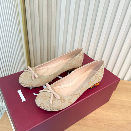GUCCI 26S BALLET FLATS IN BEIGE GG CANVAS