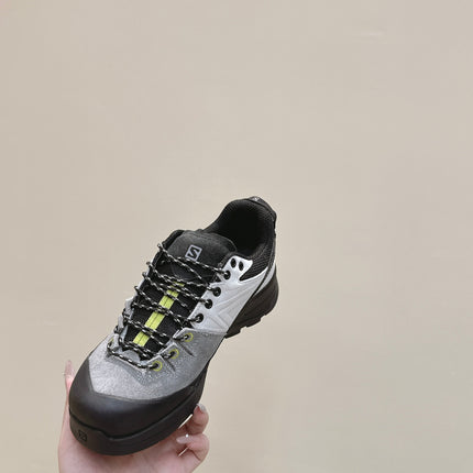 ALO 25S SALOMON X-ALP LTR SNEAKER IN GREY AND WHITE SUEDE