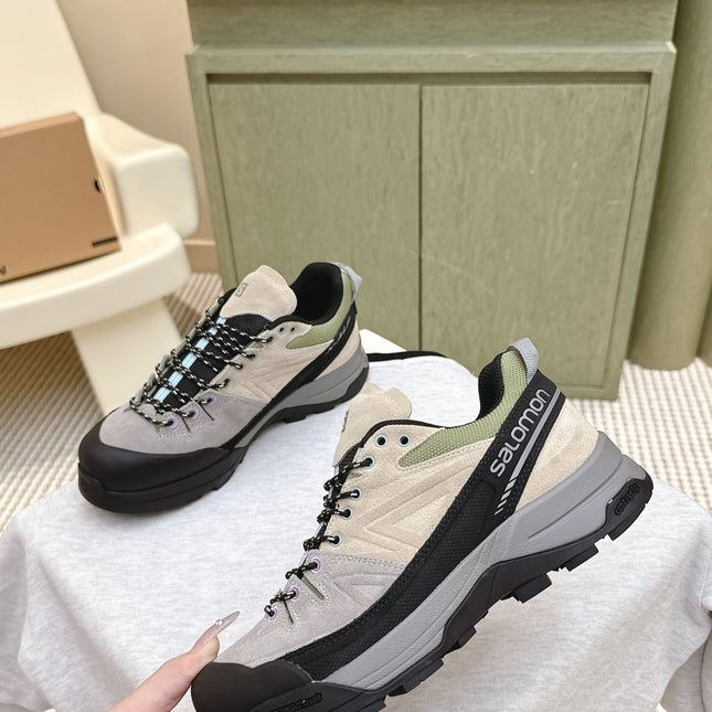 ALO 25S SALOMON X-ALP LTR SNEAKER IN BEIGE AND GREY SUEDE