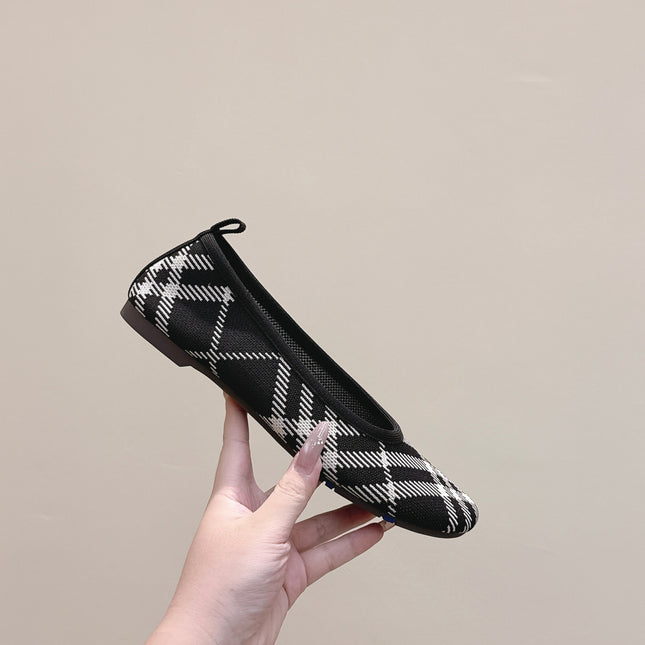 BURBERRY 26S BALLET FLATS IN BLACK AND WHITE KNIT STYLE 2