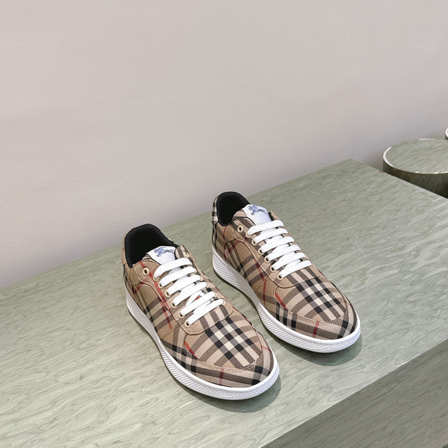 BURBERRY 26S PLAID TERRACE SNEAKERS IN LIGHT BROWN CANVAS