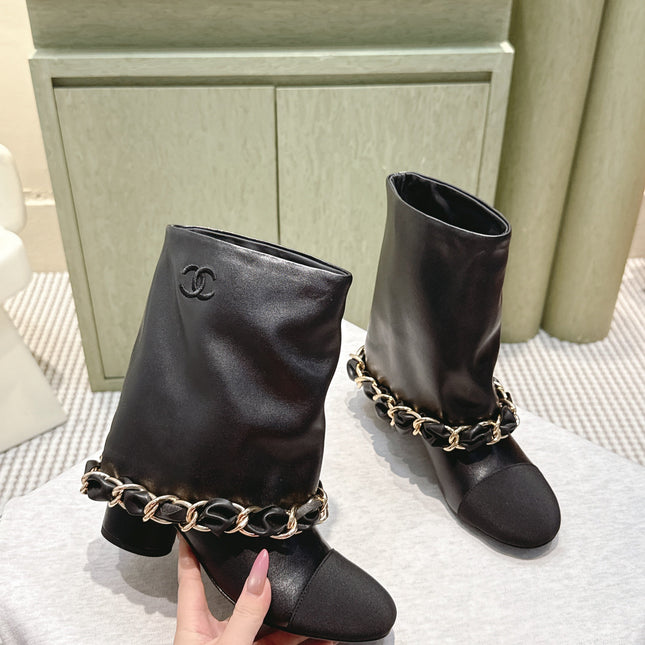 CHANEL 25S CALF-LENGTH BOOTS 45MM IN BLACK CALFSKIN GOLD HARDWARE