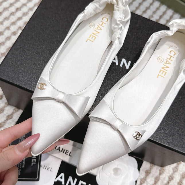 CHANEL 25S MARY JANE BALLET FLATS IN WHITE SILK SATIN