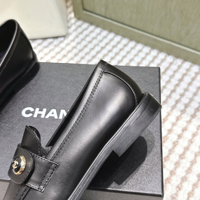 CHANEL 25S GODDESS FLAT LOAFERS IN BLACK CALFSKIN GOLD HARDWARE