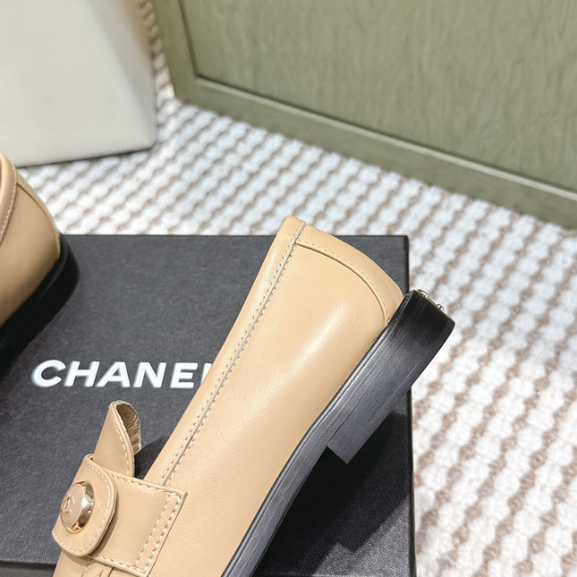 CHANEL 25S GODDESS FLAT LOAFERS IN WARM BEIGE CALFSKIN GOLD HARDWARE