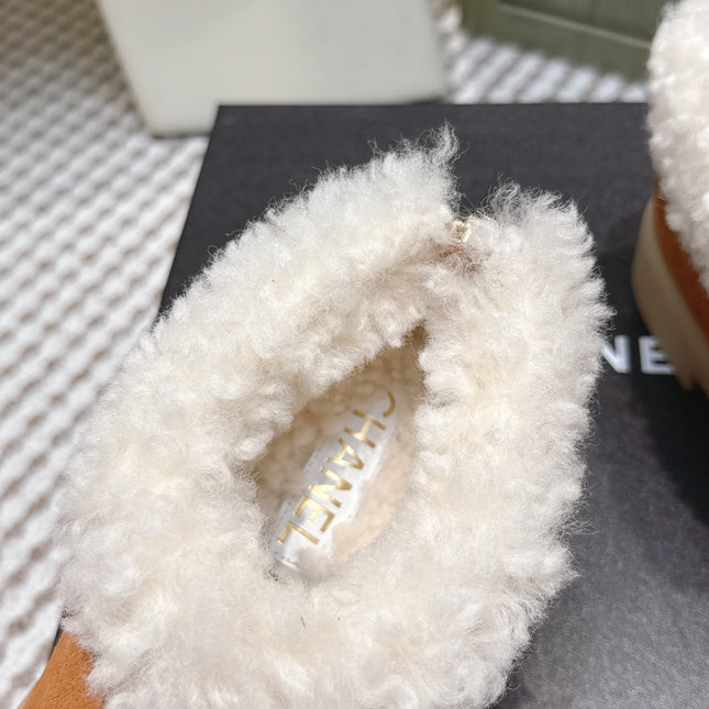 CHANEL 25S SHORT SUEDE BOOTS IN CARAMEL AND BLACK WITH SHEEPSKIN LINING