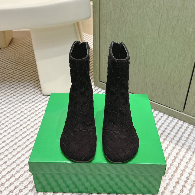 BOTTEGA VENETA 26S INTRECCIATO BOOTS 70 MM IN BLACK SUEDE