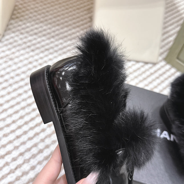 CHANEL 25S LOAFERS MOCCASIN IN BLACK GLOSSY CALFSKIN WITH MINK FUR LINING