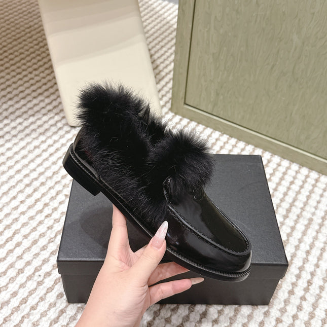 CHANEL 25S LOAFERS MOCCASIN IN BLACK GLOSSY CALFSKIN WITH MINK FUR LINING