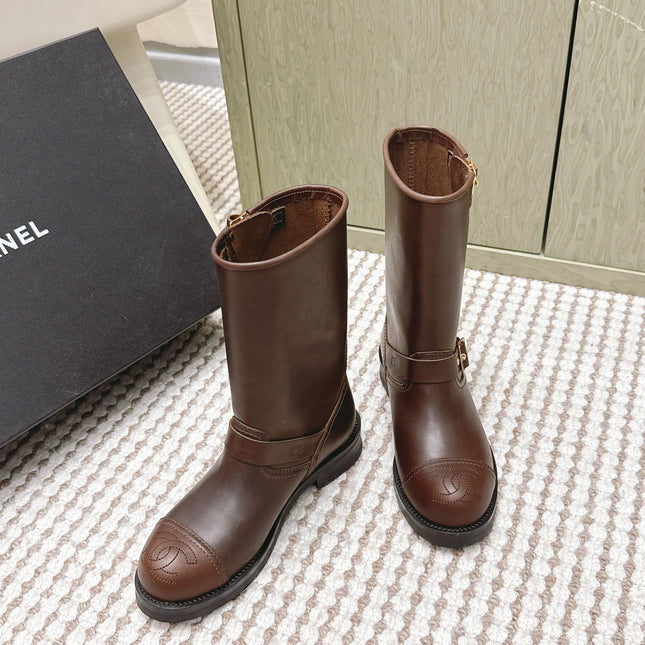 CHANEL 25S CALF-HIGH CHELSEA BOOTS IN BROWN CALFSKIN GOLD HARDWARE