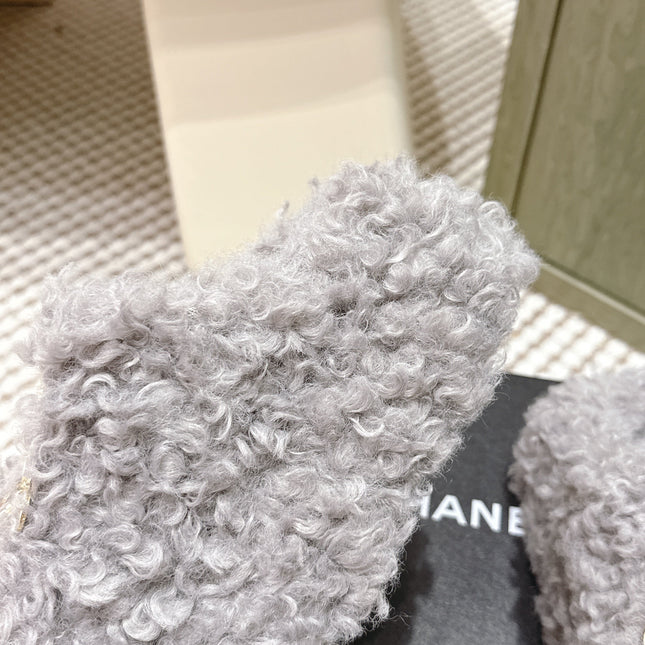 CHANEL 25S CLASSIC FURRY SLIDES IN GRAY WITH DOUBLE C LOGO