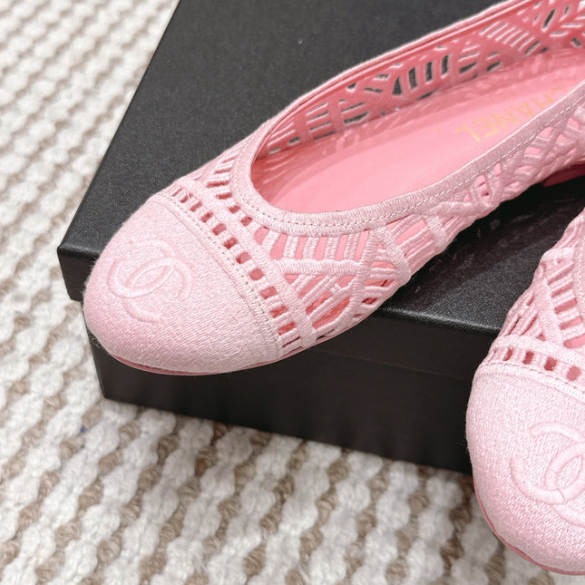 CHANEL 26S BALLET FLATS IN LIGHT PINK MESH AND FABRIC