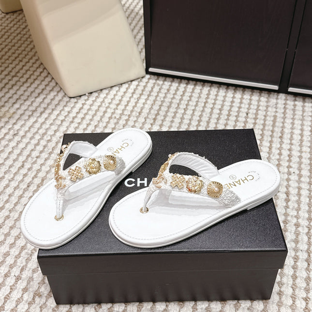 CHANEL 26S FLIP-FLOPS IN WHITE CALFSKIN
