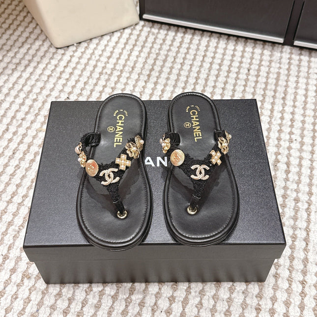 CHANEL 26S FLIP-FLOPS IN BLACK CALFSKIN