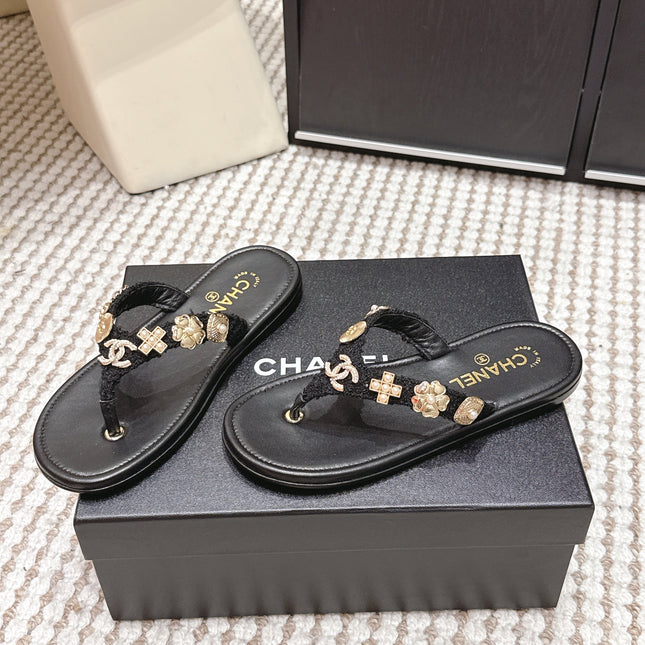 CHANEL 26S FLIP-FLOPS IN BLACK CALFSKIN