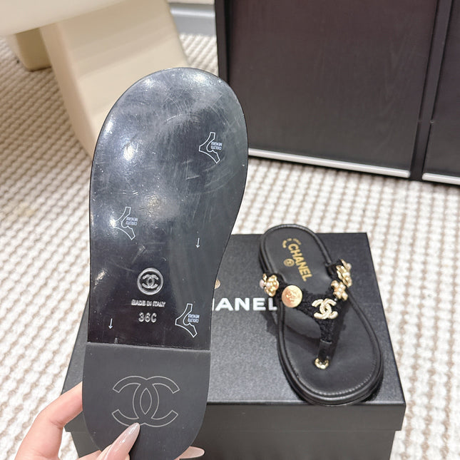 CHANEL 26S FLIP-FLOPS IN BLACK CALFSKIN