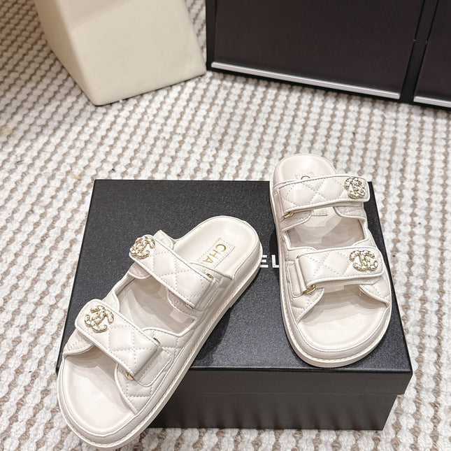 CHANEL 26S SANDALS IN CREAM WHITE CALFSKIN
