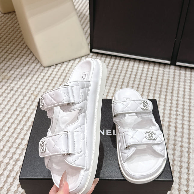 CHANEL 26S SANDALS IN WHITE CALFSKIN