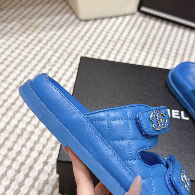 CHANEL 26S SANDALS IN BLUE CALFSKIN
