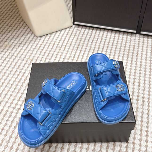 CHANEL 26S SANDALS IN BLUE CALFSKIN