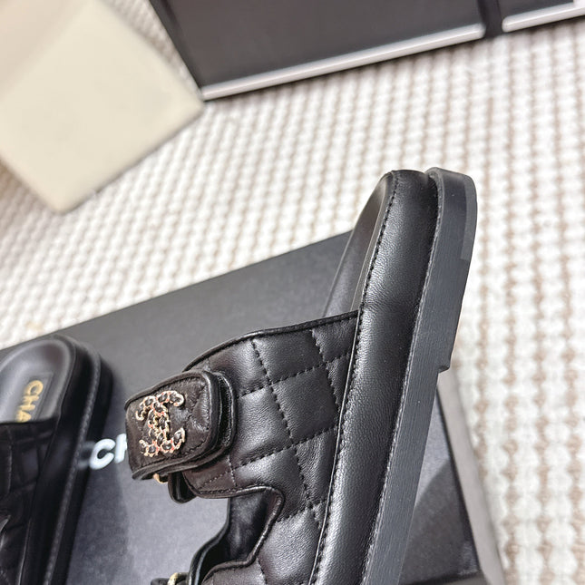 CHANEL 26S SANDALS IN BLACK CALFSKIN