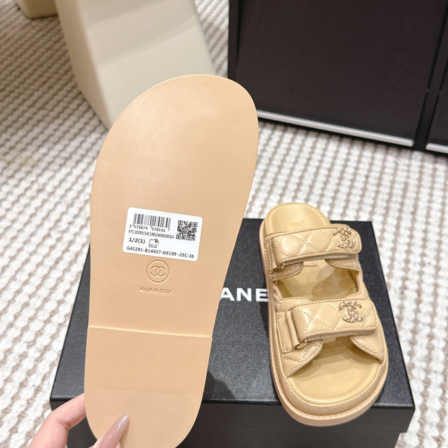 CHANEL 26S SANDALS IN LIGHT SAND BEIGE CALFSKIN