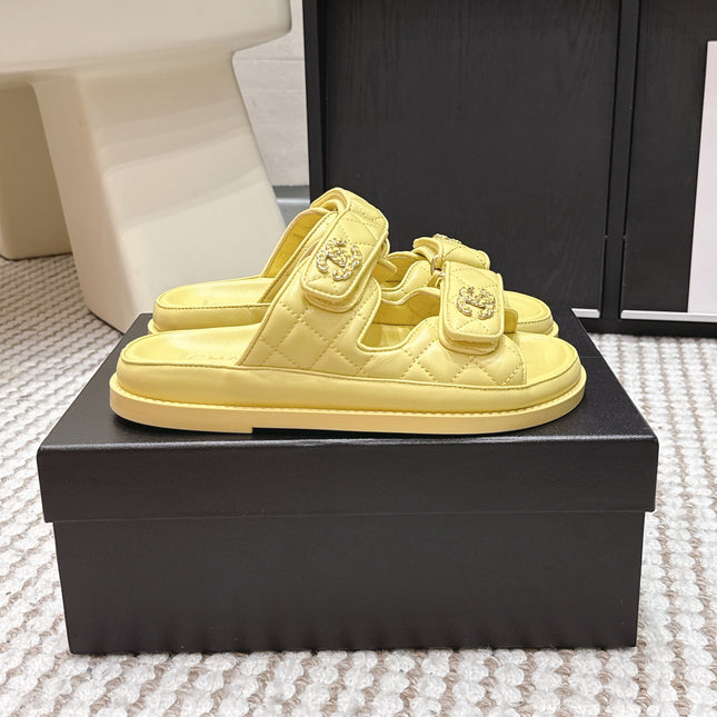 CHANEL 26S SANDALS IN YELLOW CALFSKIN