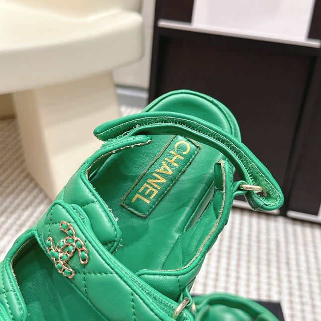 CHANEL 26S QUILTED DAD SANDALS IN GREEN CALFSKIN