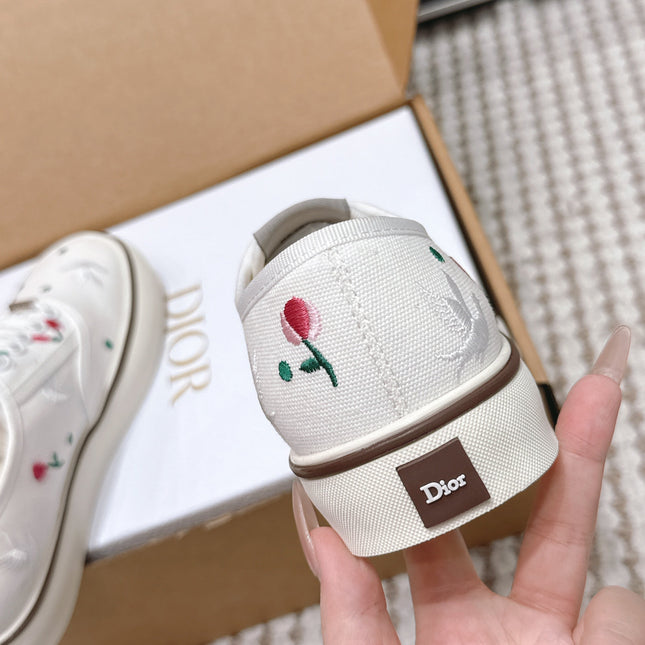 DIOR 26S SALTWIND SNEAKER IN WHITE FABRIC STYLE 1