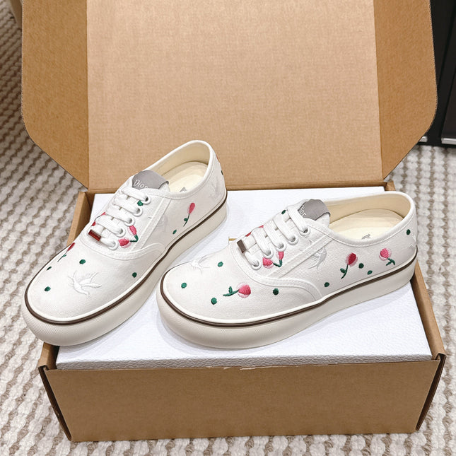 DIOR 26S SALTWIND SNEAKER IN WHITE FABRIC STYLE 1