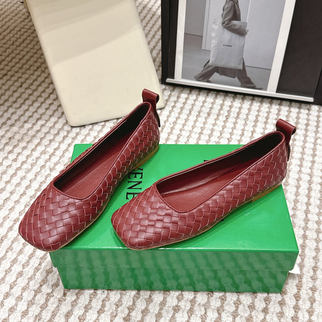 BOTTEGA VENETA 26S SQUARE-TOE FLATS IN RED TECHNICAL WOVEN LAMBSKIN