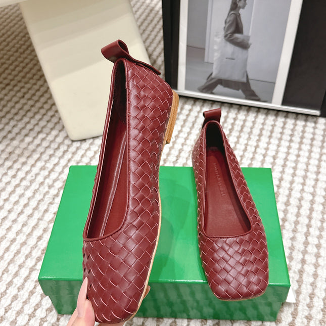 BOTTEGA VENETA 26S SQUARE-TOE FLATS IN RED TECHNICAL WOVEN LAMBSKIN