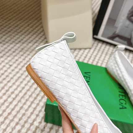 BOTTEGA VENETA 26S SQUARE-TOE FLATS IN WHITE TECHNICAL WOVEN LAMBSKIN
