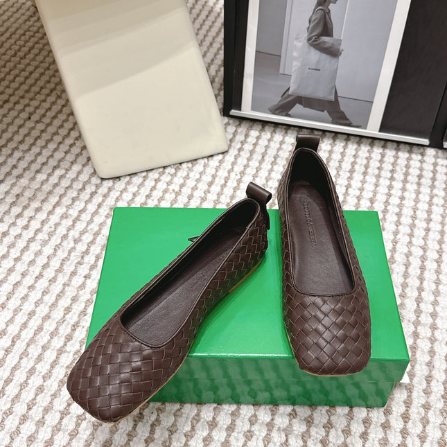 BOTTEGA VENETA 26S SQUARE-TOE FLATS IN DARK BROWN TECHNICAL WOVEN LAMBSKIN