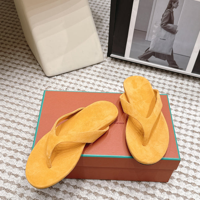 LP 26S THONG SANDALS IN GOLDEN YELLOW SUEDE