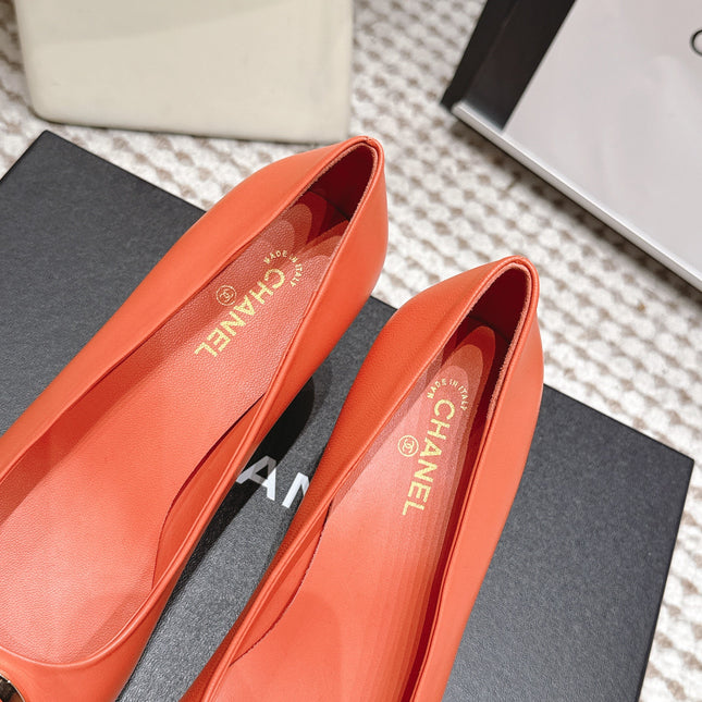 CHANEL 26S HIGH HEELS 75 MM IN ORANGE CALFSKIN WITH GOLD-TONE CC LOGO