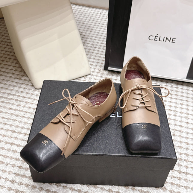 CHANEL 26S LACE-UP OXFORD SHOES IN LIGHT BROWN CALFSKIN WITH BLACK TOE CAP