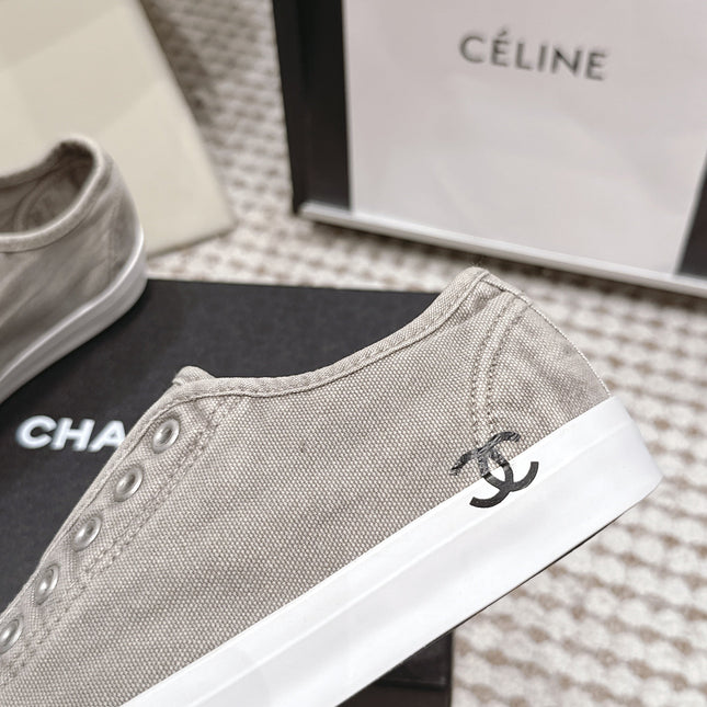 CHANEL 26S SNEAKERS IN LIGHT GREY CANVAS