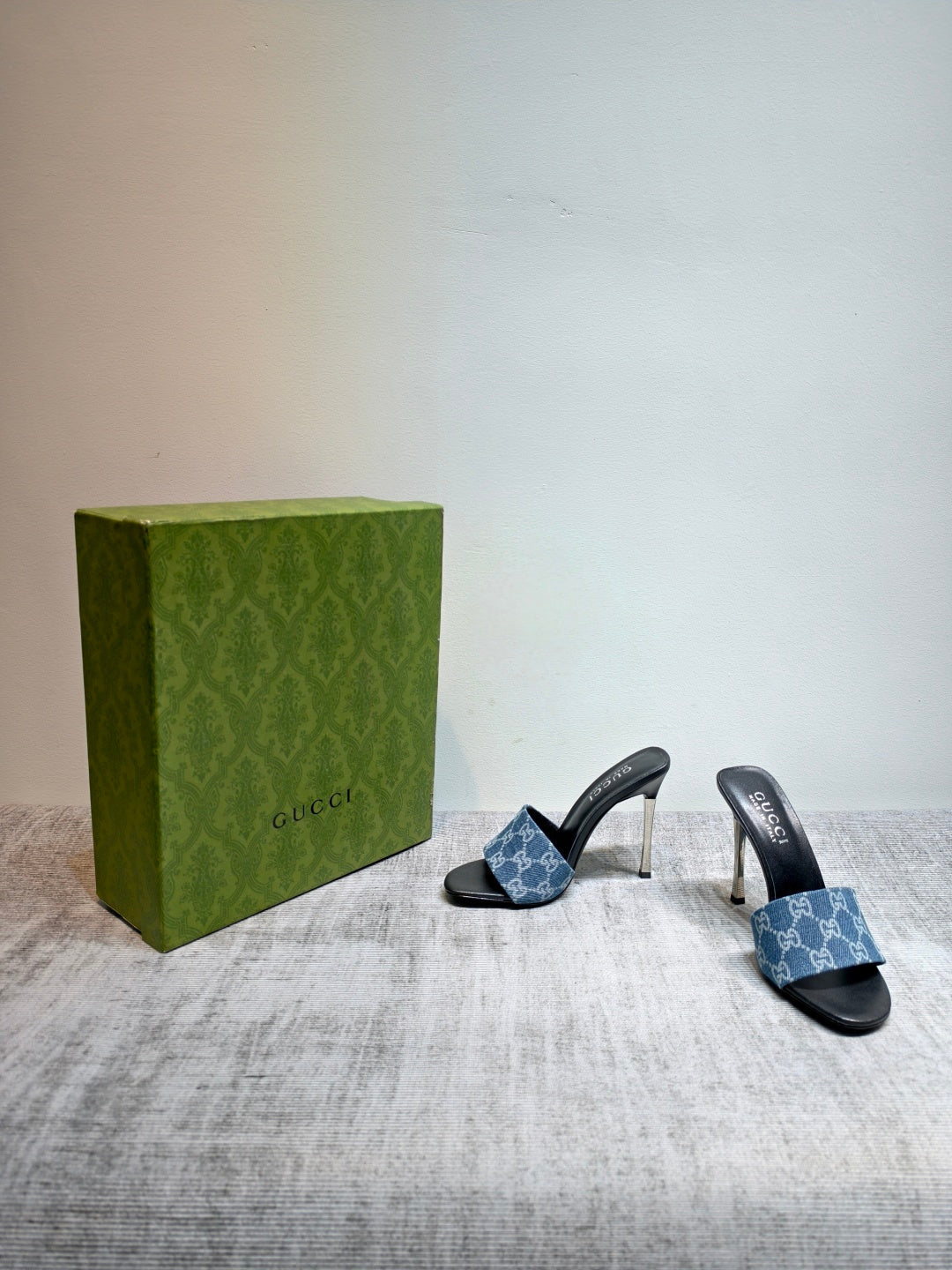 GUCCI 26S MULE SANDALS 110MM IN BLUE GG DENIM