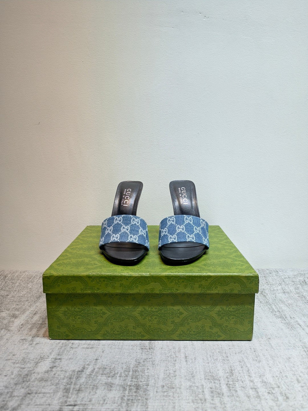 GUCCI 26S MULE SANDALS 110MM IN BLUE GG DENIM