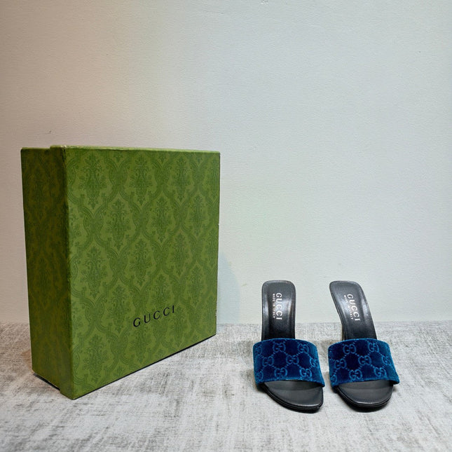GUCCI 26S MULE SANDALS 110MM IN ROYAL BLUE VELVET GG EMBOSSED