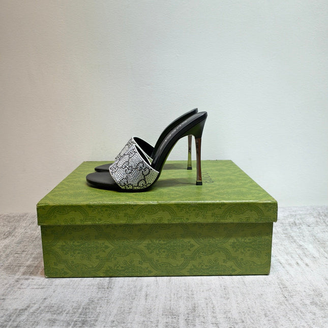 GUCCI 26S MULE SANDALS 110MM IN SILVER SATIN CRYSTAL GG