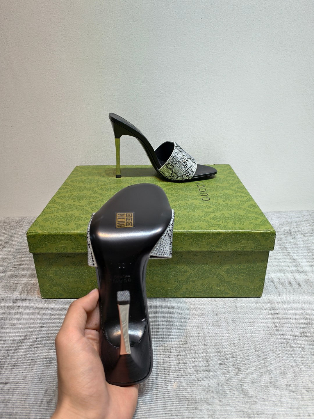 GUCCI 26S MULE SANDALS 110MM IN SILVER SATIN CRYSTAL GG