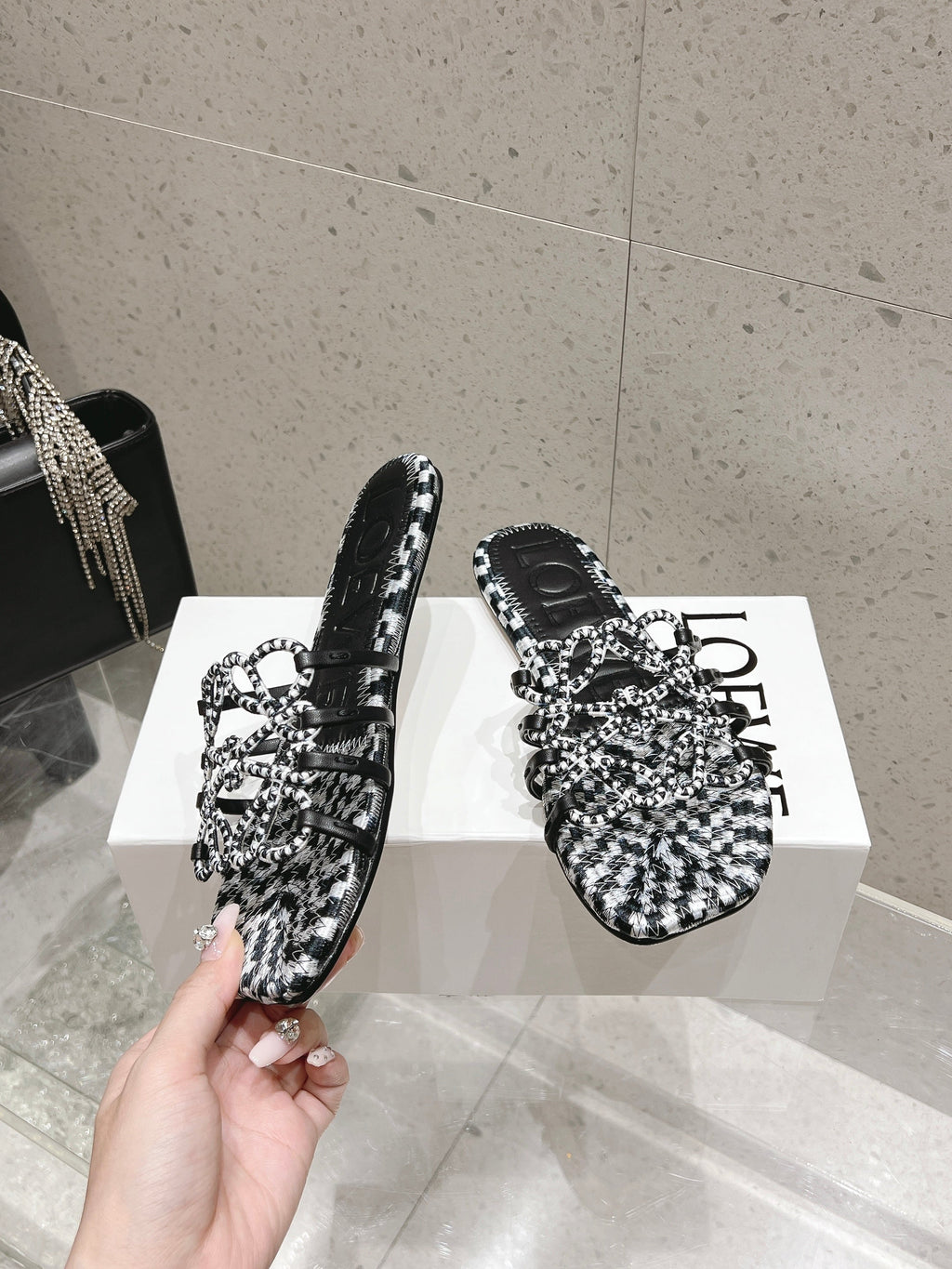 LOEWE 26S BRAIDED CAGE SLIDE SANDALS IN BLACK AND WHITE CALFSKIN