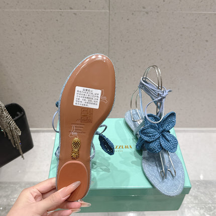 AQUAZZURA 26S FLORAL THONG SANDALS IN PASTEL BLUE WOVEN RAFFIA AND FABRIC