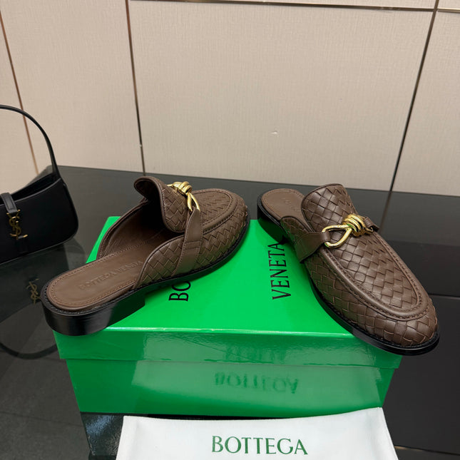 BOTTEGA VENETA 26S BACKLESS LOAFERS IN BROWN TECHNICAL WOVEN CALFSKIN