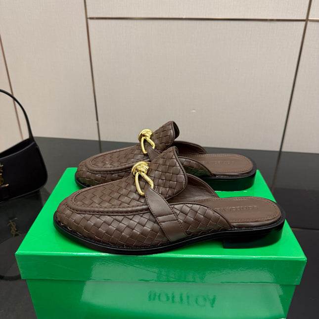 BOTTEGA VENETA 26S BACKLESS LOAFERS IN BROWN TECHNICAL WOVEN CALFSKIN